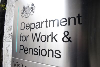 Major DWP pension warning issued to millions of workers