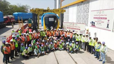 First rake of Agra Metro arrive from Gujarat