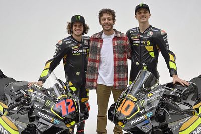 Bezzecchi: Rossi’s car racing switch hasn’t lessened his MotoGP academy support