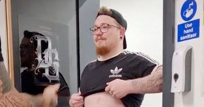 Man gets 'summer ready' by getting intricate six-pack tattooed on his stomach