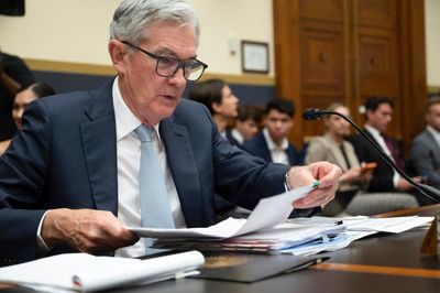 Inflation pressures put Powell in spotlight before Congress