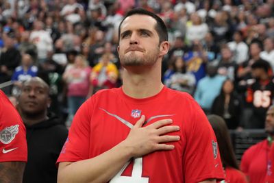 Derek Carr chose the worst possible option by reportedly joining the moribund Saints