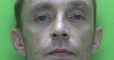 Police warn public not to approach wanted man after 'extremely serious assault' in Worksop