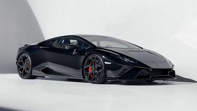 Huracan Tecnica Lowered With New Suspension, Body Kit From Novitec