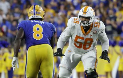 Colts met with Tennessee OT Darnell Wright
