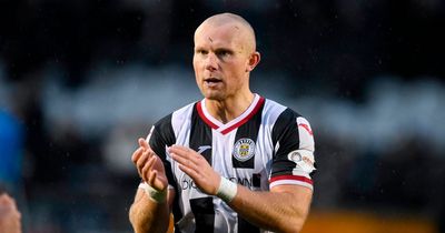 Curtis Main offered new St Mirren contract as Stephen Robinson pushes financial boat out for striker