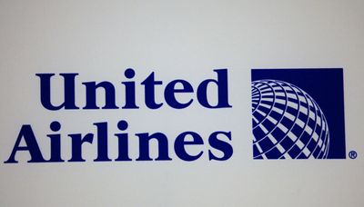 United passenger accused of trying to open jet’s door mid-flight, attacking crew