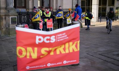 Civil servant union accuses government of ignoring strike talks offer