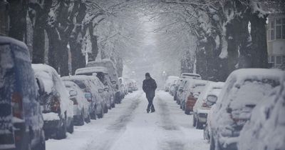 Ireland weather: Chaotic forecast shows heavy snow as temperatures plummet amid multiple warnings