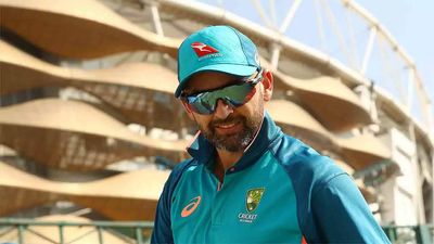 Michael Hussey hails Nathan Lyon's longevity in international cricket
