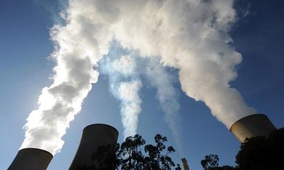 Coalition and Greens team up to force Labor to release emissions modelling