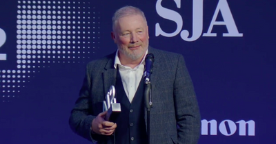 Ally McCoist trolls Roy Keane as Rangers hero marks pundit award with hilarious Man United one liner