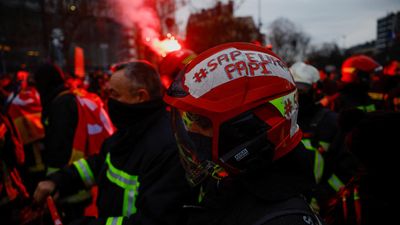 French strikes against pension reform to continue as unions intensify fight