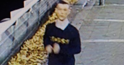 Glasgow quay robbery appeal to find man in bright orange shorts caught on CCTV