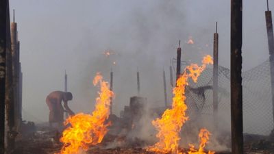 Thousands of Rohingya left homeless after yet another fire breaks out in Bangladesh refugee camp