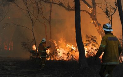 Major NSW fire blazes as heatwave breaks