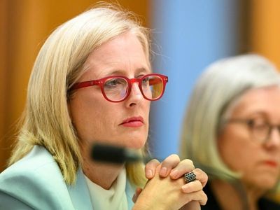 New government 'report card' to track women's equality