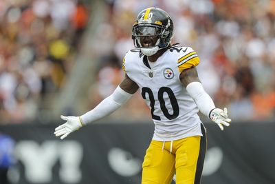 Steelers pass on using franchise tag and focus on free agency