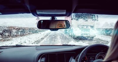 How to avoid car accidents in the snow - from high gears to sunglasses