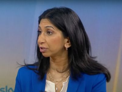 Braverman says boat crossings will ‘fall dramatically’ but cannot say when