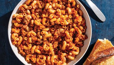 Menu planner: Enjoy the hearty flavors of meaty skillet mac