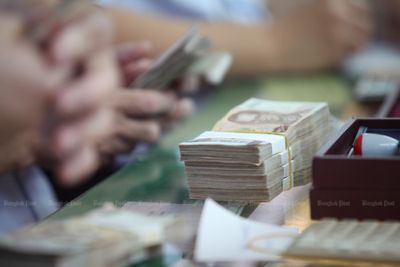 BoT: Baht volatile in line with regional peers