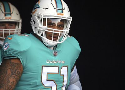 C Mike Pouncey to officially retire with Dolphins