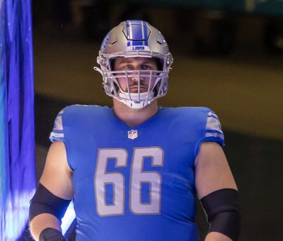 Lions re-sign OL Ross Pierschbacher