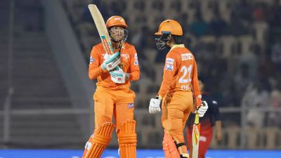 Sophia Dunkley, Harleen Deol fifties power Gujarat Giants to 201/7 against RCB