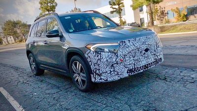 2024 Mercedes-Benz EQB Spy Video Catches Exterior, Interior Details