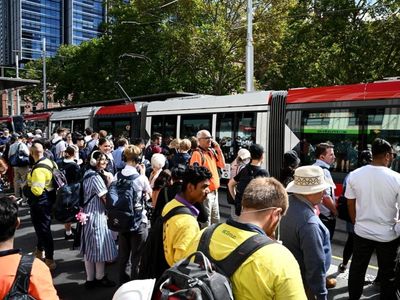 Investigation under way into Sydney train failure