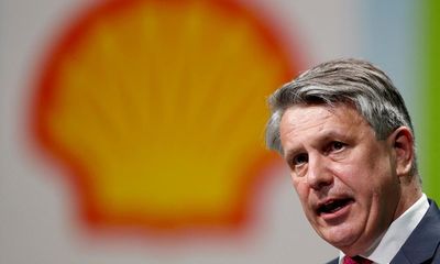 Shell chief’s pay package rose by more than 50% to nearly £10m in 2022