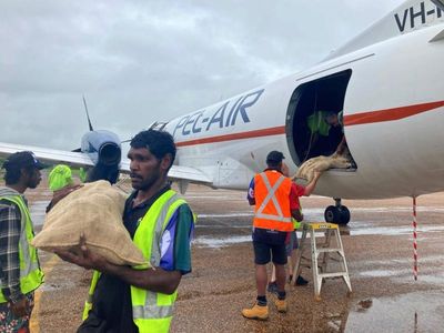 Major flooding hits towns, airport in northwest Qld