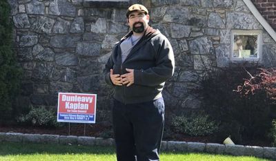 Cops Harass Parents Who Let 6-Year-Old Daughter Take a Walk Outside, Arrest Dad