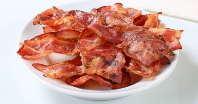 Man shares bacon hack with surprise ingredient for 'perfectly crispy' rashers