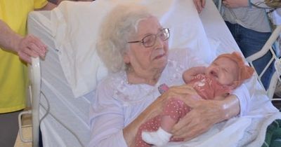 Woman, 98, with 230 great-great-grandchildren meets her great-great-great-grandchild