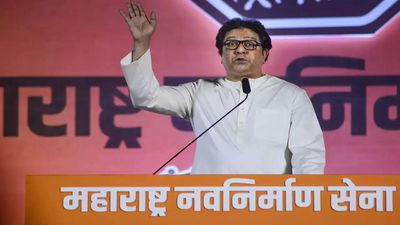 Work to secure power seat in civic polls: MNS chief Raj Thackeray