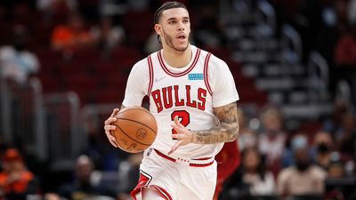 Bulls’ Lonzo Ball May Need Third Knee Surgery, per Report