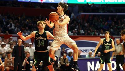 Unselfish Gibault passes its way into the Class 1A title game