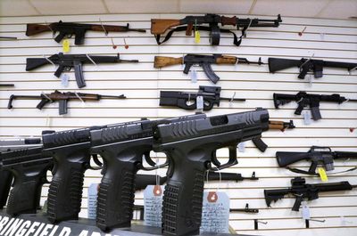 Visa pauses decision to track purchases at gun shops