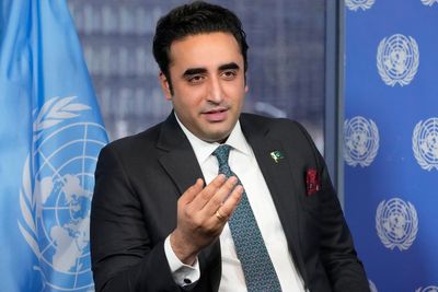 Foreign minister says Pakistan in `perfect storm' of crises