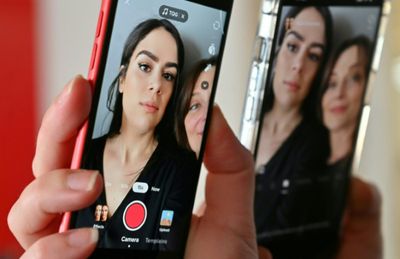 Warnings over AI, toxic beauty myths dog TikTok filter