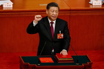 China’s parliament backs Xi Jinping for third term as president