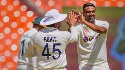 IND vs AUS 4th Test: Australia reach 409/7 at tea, Usman Khawaja eyeing a double century