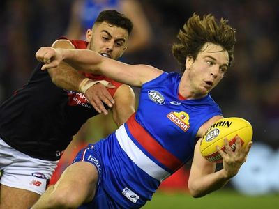 Former AFL player Liam Picken sues over concussions