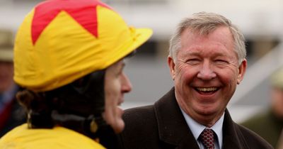 Sir Alex Ferguson loves horse racing as Man United players explain what he's like at Cheltenham Festival