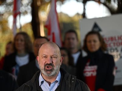 Train workers to get wage boost after tribunal ruling