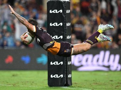 Walsh stars at fullback in Broncos win over Cowboys