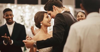 'Selfish' bride ignores sister's plea to change first dance song as it reminds her of ex