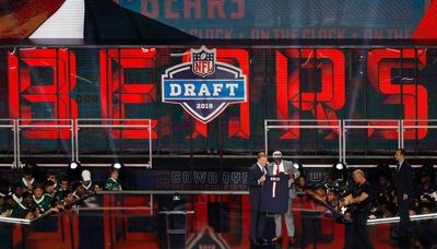 Bears trading No. 1 draft pick to Panthers